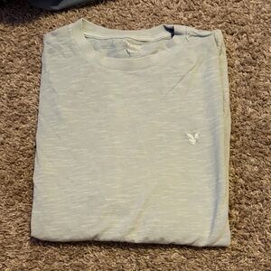 American Eagle Outfitters Light Gray Short Sleeve Tee